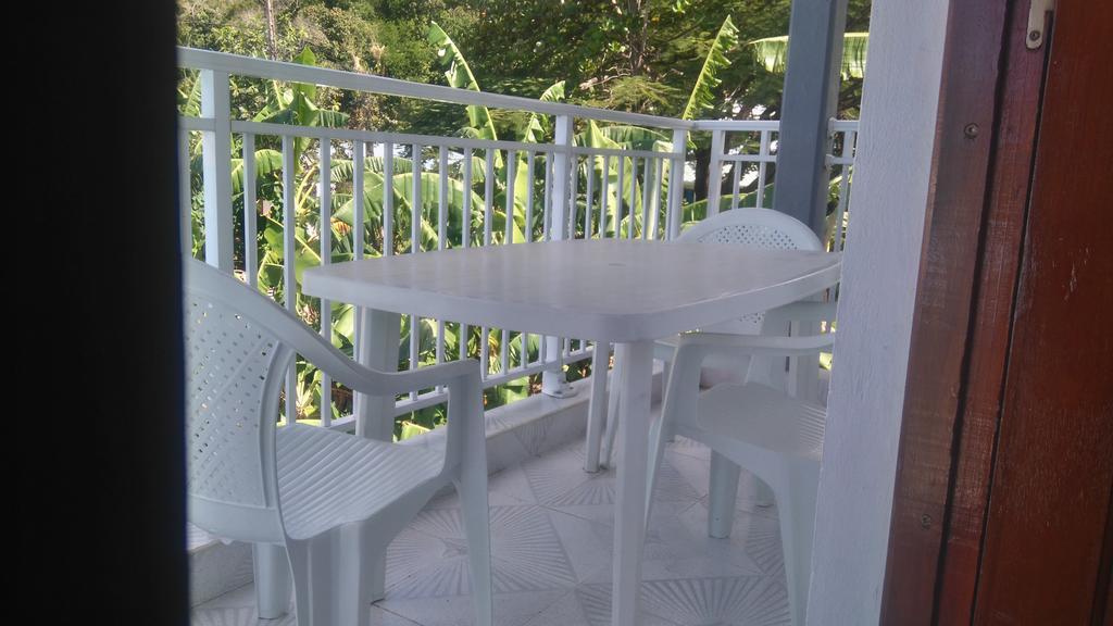 Duplex La Riviere Villa Deshaies Bagian luar foto