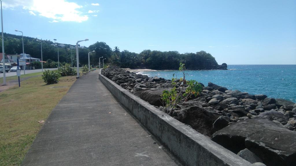 Duplex La Riviere Villa Deshaies Bagian luar foto